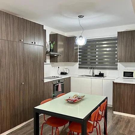 Fat Cow Lejlighed Larnaca